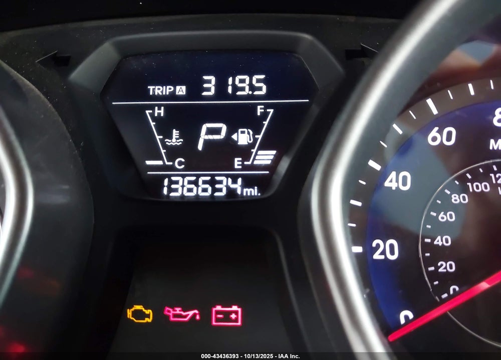 2016 HYUNDAI ELANTRA SE VIN: 5NPDH4AE2GH687085