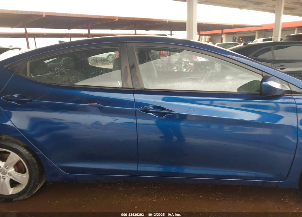 2016 HYUNDAI ELANTRA SE VIN: 5NPDH4AE2GH687085
