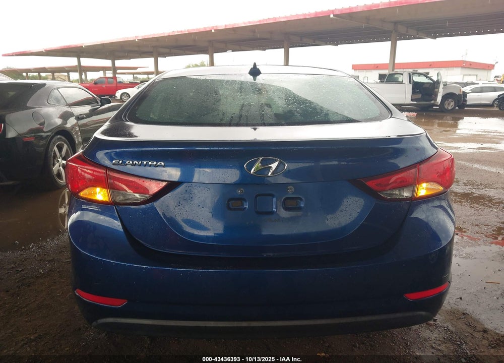 2016 HYUNDAI ELANTRA SE VIN: 5NPDH4AE2GH687085