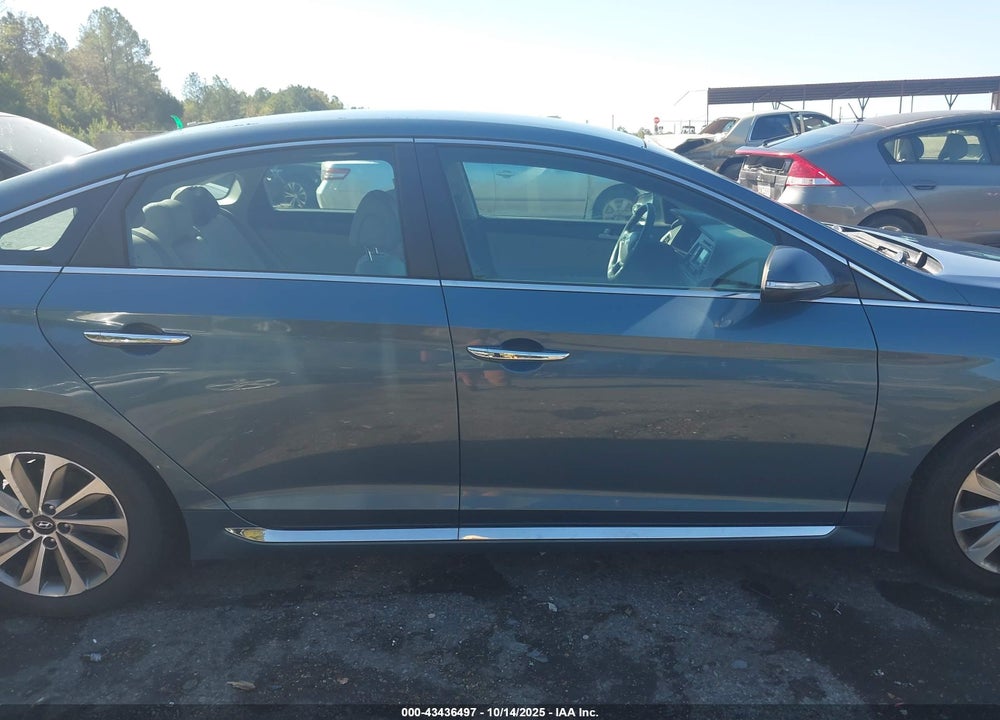 2015 HYUNDAI SONATA SPORT VIN: 5NPE34AF9FH223270
