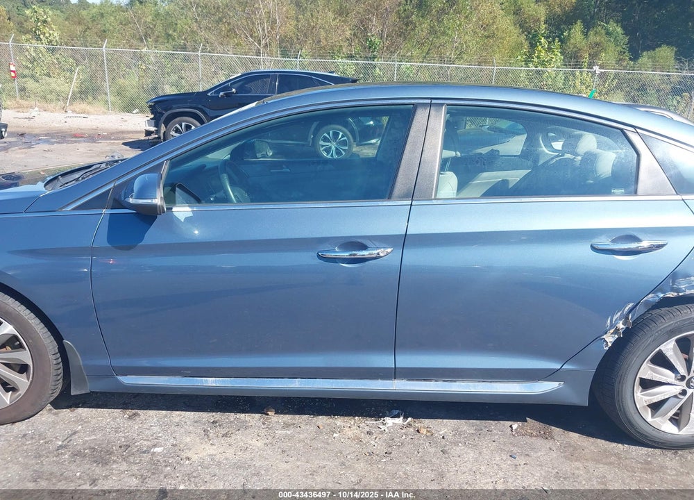 2015 HYUNDAI SONATA SPORT VIN: 5NPE34AF9FH223270