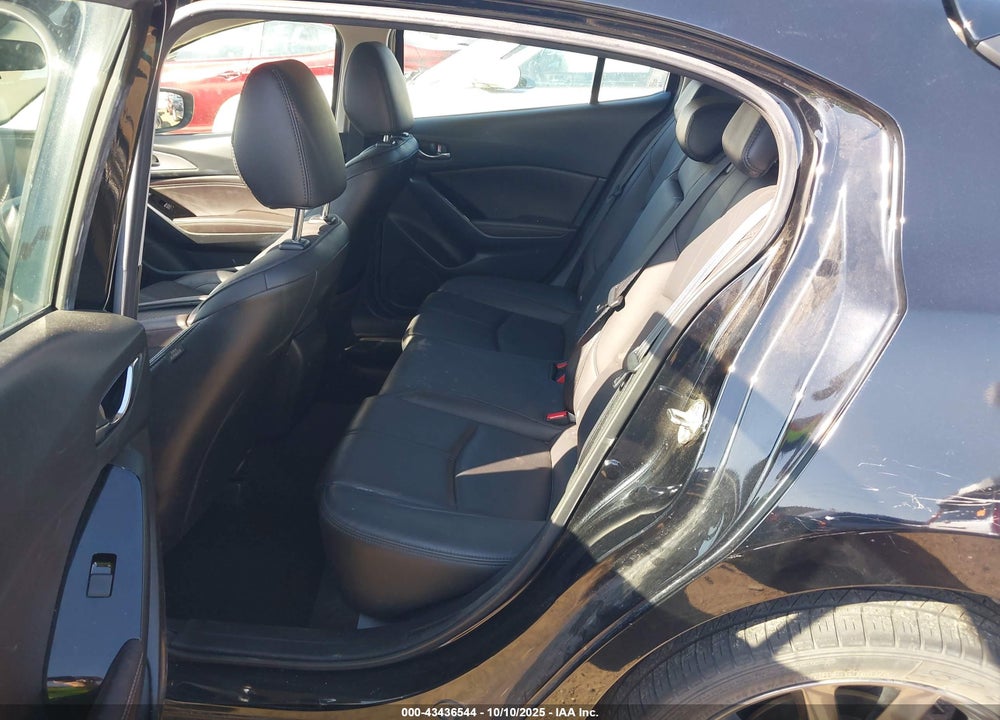 2018 MAZDA 3 VIN: 3MZBN1L30JM268516