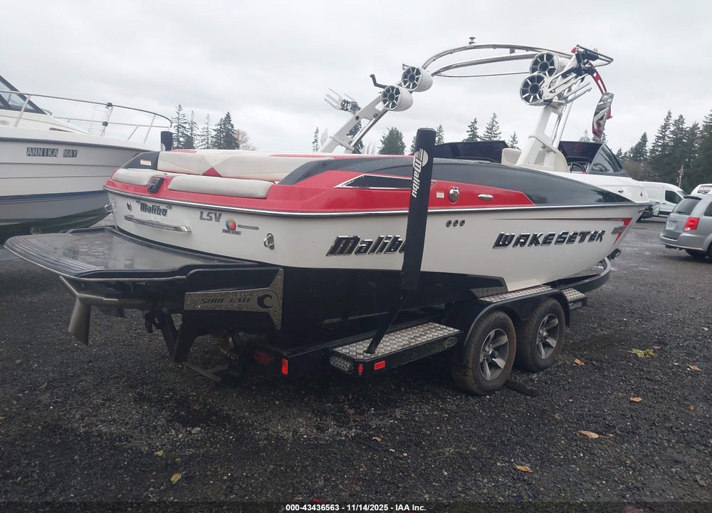 2014 MALIBU BOAT TRAILER VIN: MB2S0523F414
