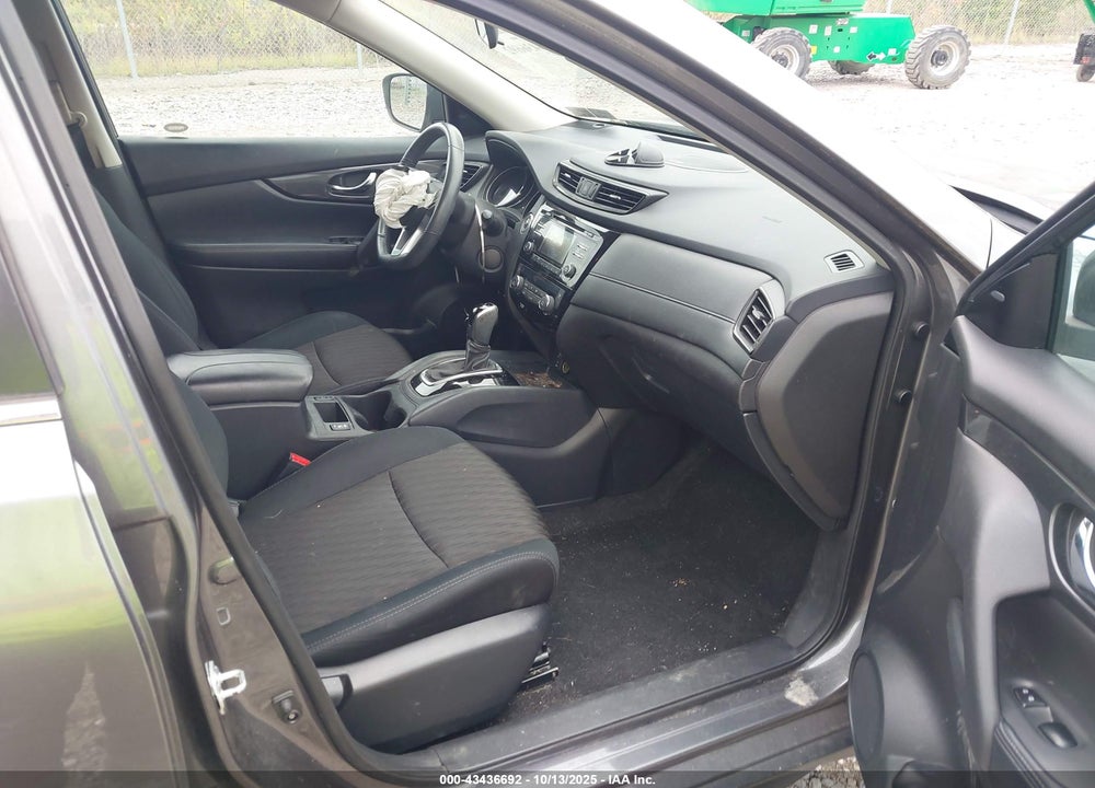 2017 NISSAN ROGUE VIN: 5N1AT2MV7HC781604