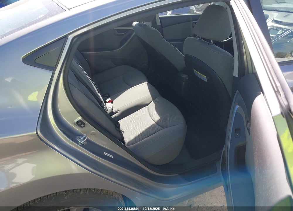 2014 HYUNDAI ELANTRA SE VIN: KMHDH4AEXEU084724