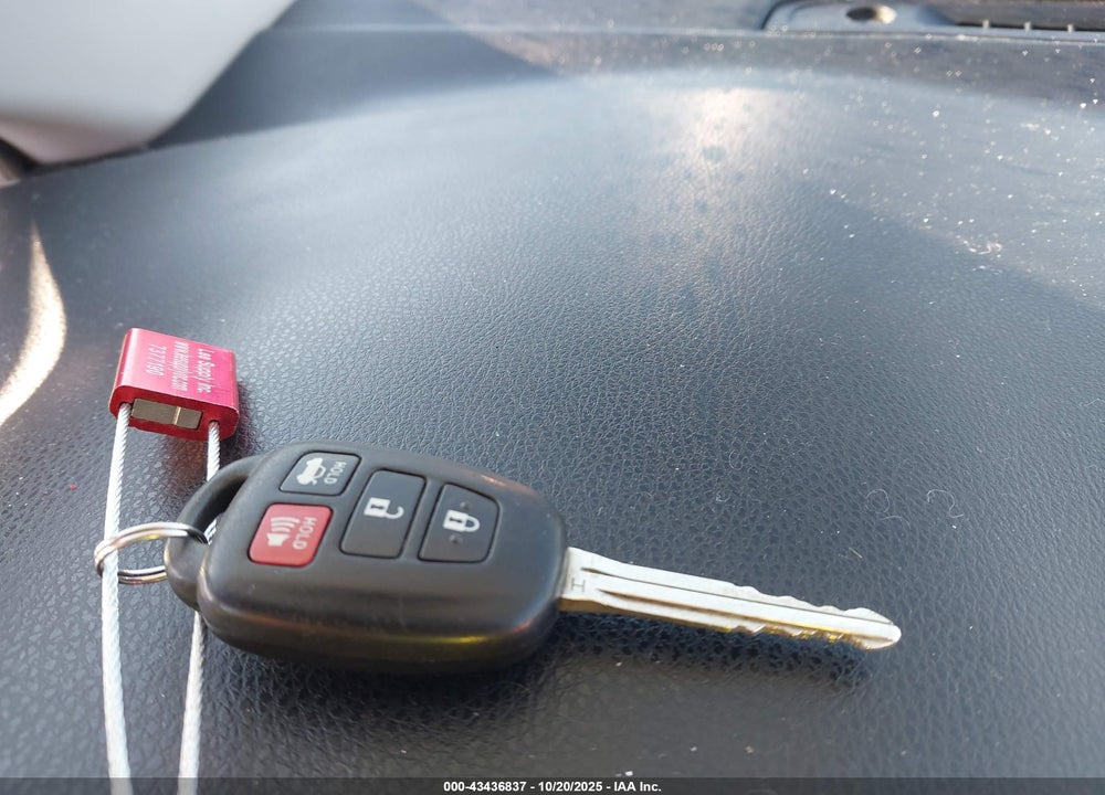 2014 TOYOTA COROLLA S PLUS VIN: 2T1BURHE9EC160621