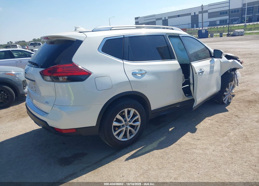 2017 NISSAN ROGUE SV VIN: JN8AT2MTXHW136046