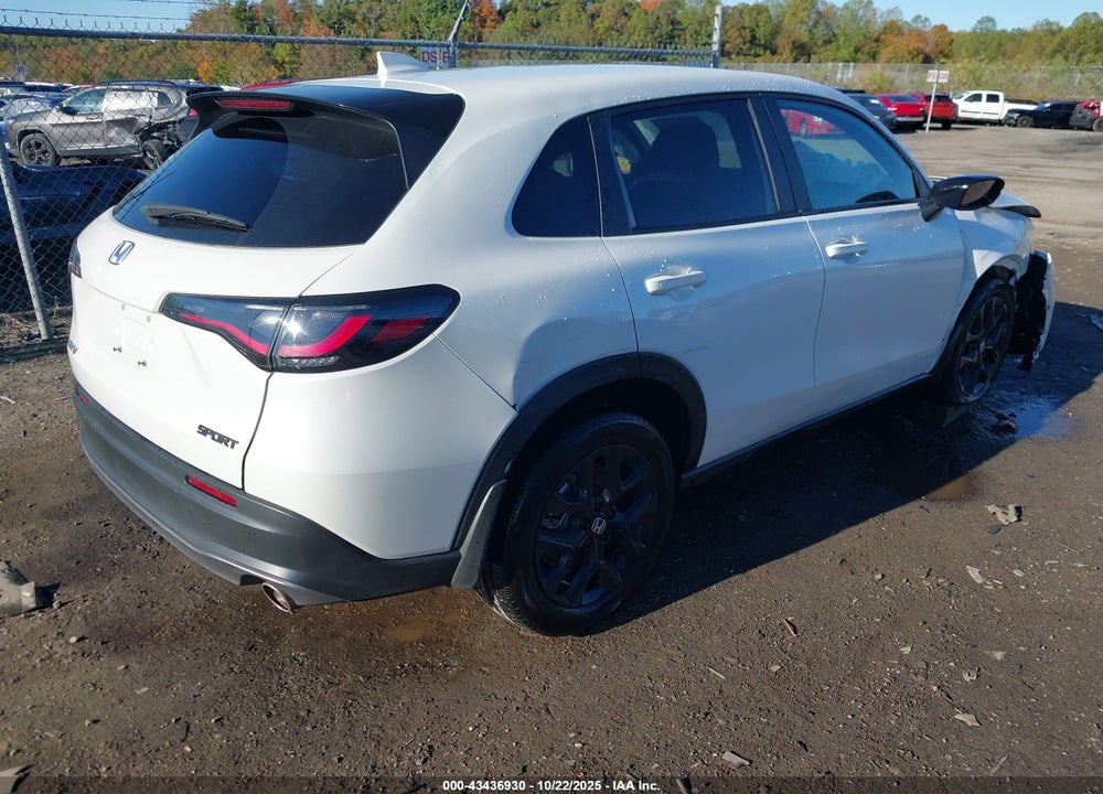 2024 HONDA HR-V 2WD SPORT/2WD SPORT W/O BSI VIN: 3CZRZ1H50RM701452