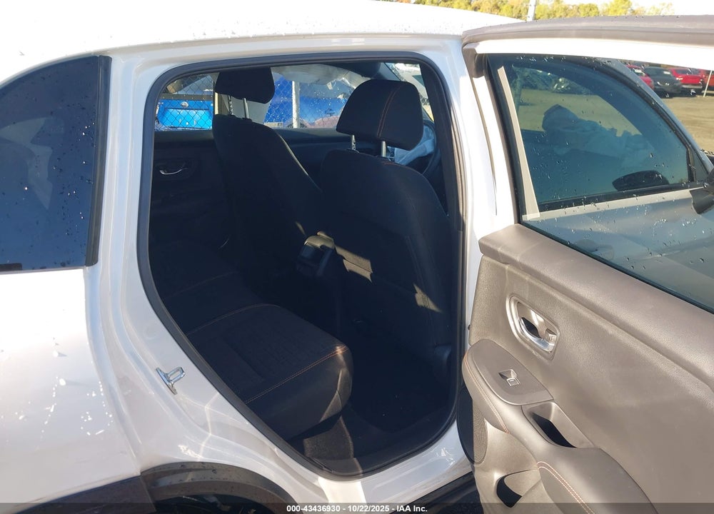 2024 HONDA HR-V 2WD SPORT/2WD SPORT W/O BSI VIN: 3CZRZ1H50RM701452