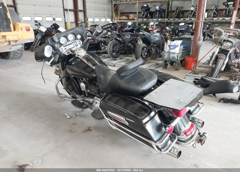 2009 HARLEY-DAVIDSON FLHTC VIN: 1HD1FF4149Y611252