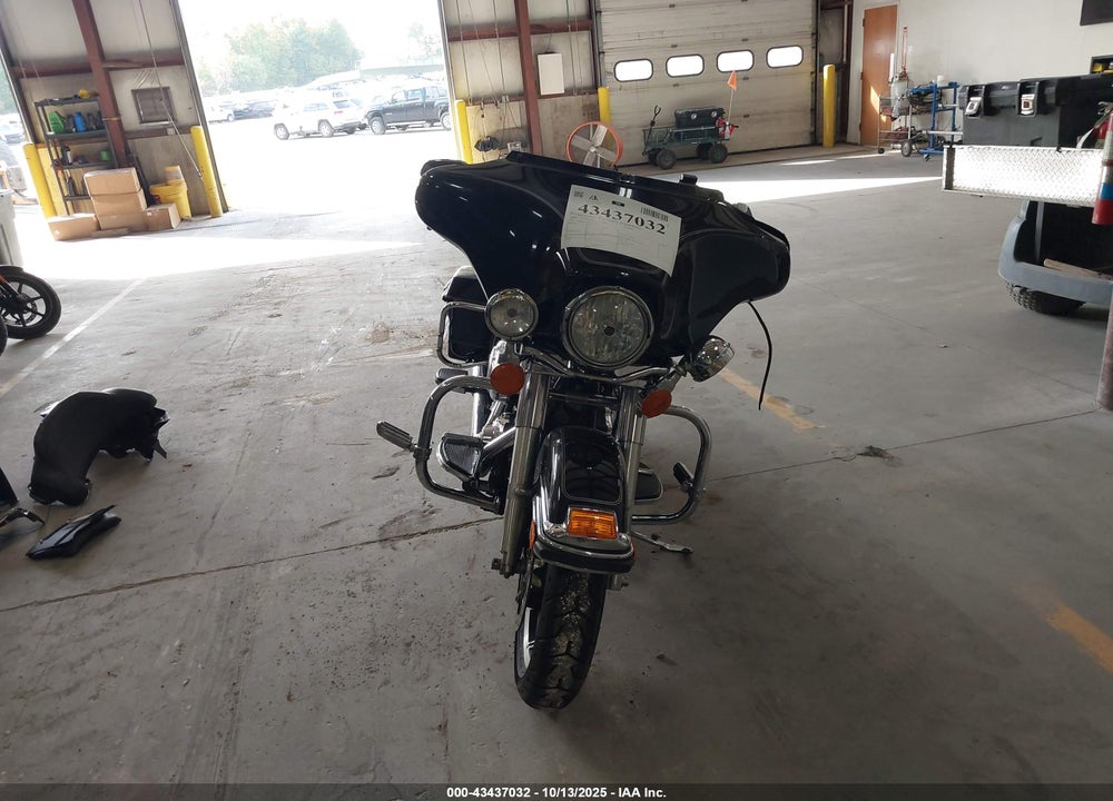 2009 HARLEY-DAVIDSON FLHTC VIN: 1HD1FF4149Y611252