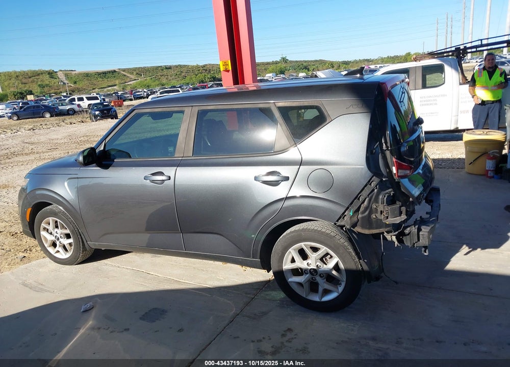 2021 KIA SOUL !/+/S VIN: KNDJ23AU9M7737048