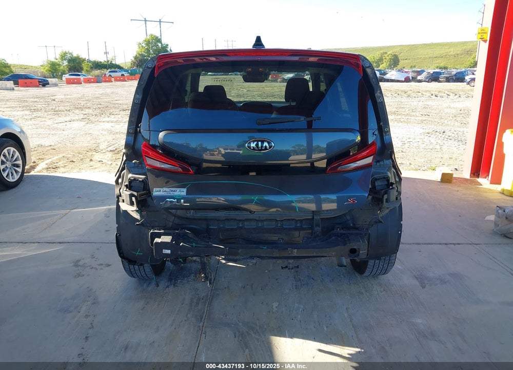 2021 KIA SOUL !/+/S VIN: KNDJ23AU9M7737048