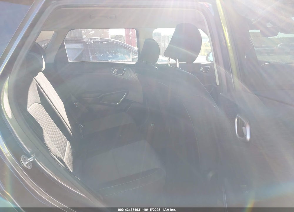 2021 KIA SOUL !/+/S VIN: KNDJ23AU9M7737048
