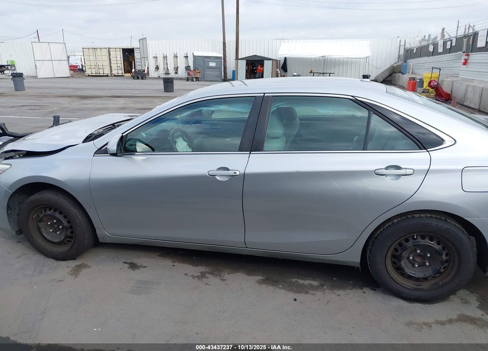 2017 TOYOTA CAMRY LE VIN: 4T1BF1FK7HU751652