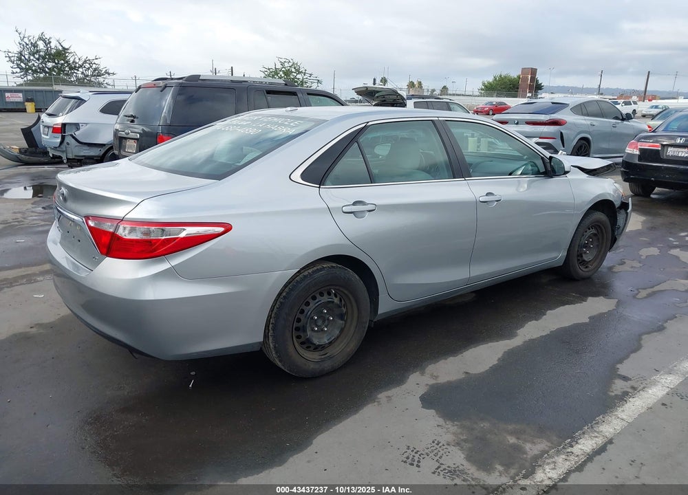2017 TOYOTA CAMRY LE VIN: 4T1BF1FK7HU751652