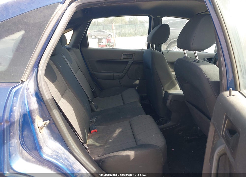 2009 FORD FOCUS SE VIN: 1FAHP35N99W260921