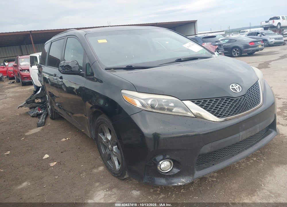 2017 TOYOTA SIENNA SE 8 PASSENGER VIN: 5TDXZ3DC5HS780533