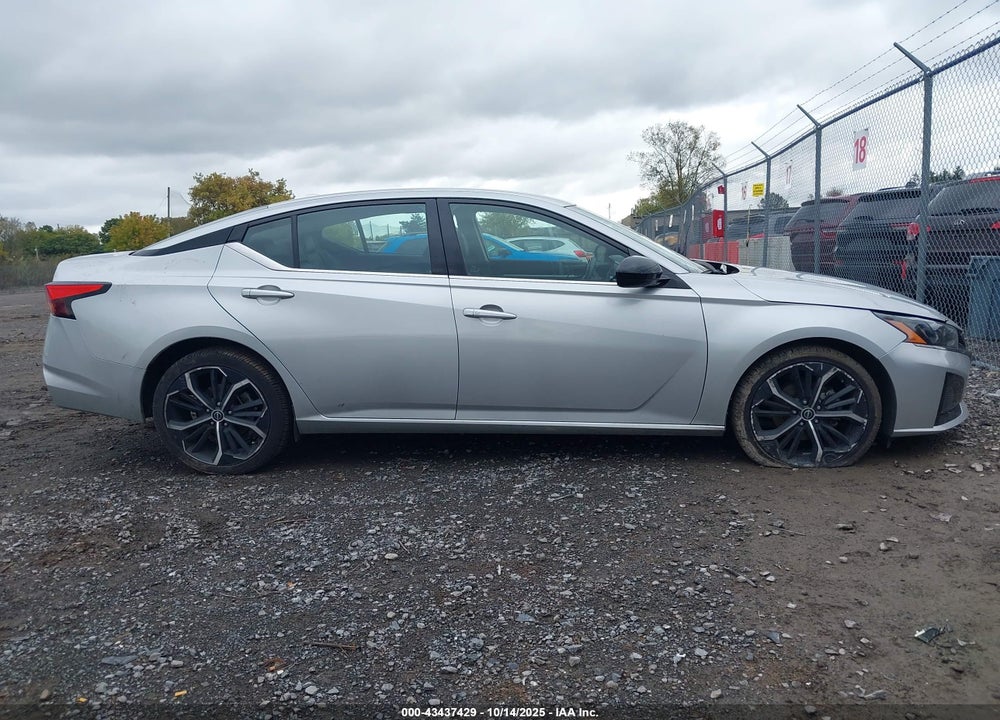 2023 NISSAN ALTIMA SR FWD VIN: 1N4BL4CV8PN321463