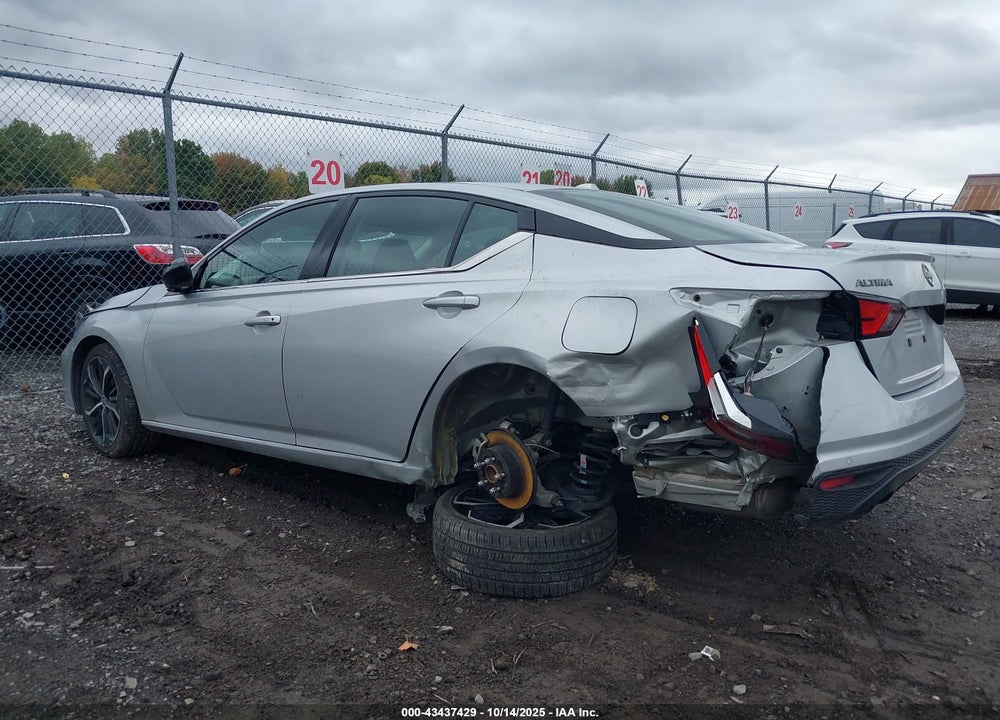 2023 NISSAN ALTIMA SR FWD VIN: 1N4BL4CV8PN321463