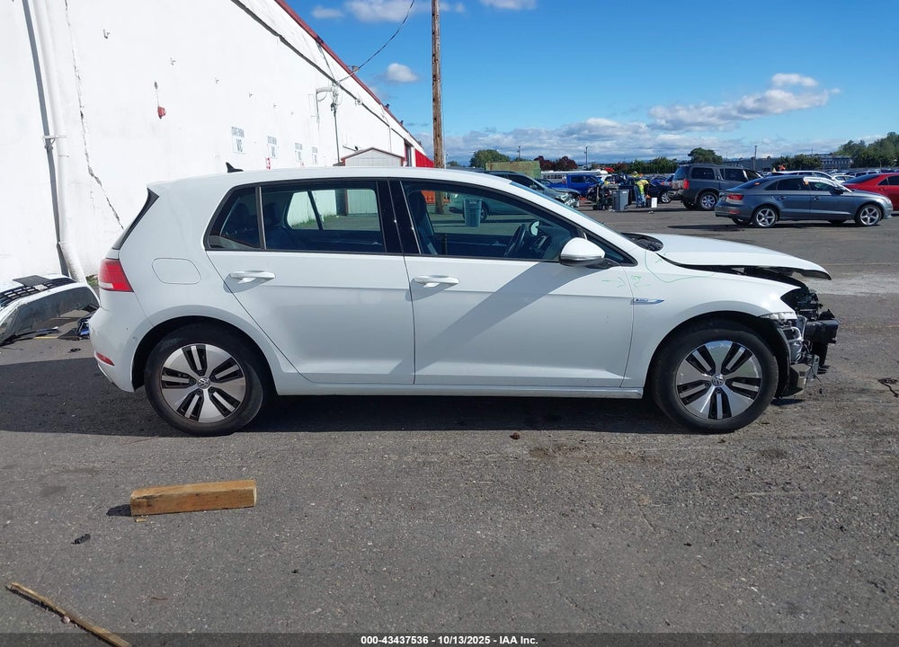 2019 VOLKSWAGEN E-GOLF SEL PREMIUM VIN: WVWPR7AU9KW908641