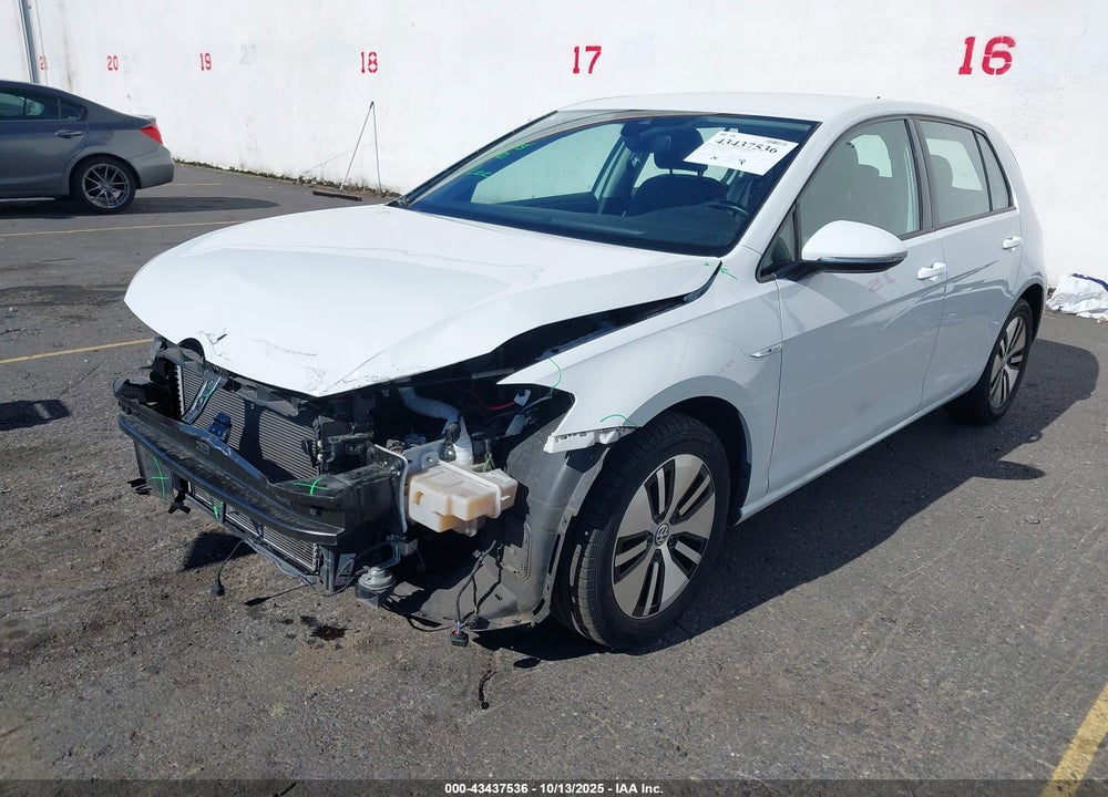 2019 VOLKSWAGEN E-GOLF SEL PREMIUM VIN: WVWPR7AU9KW908641