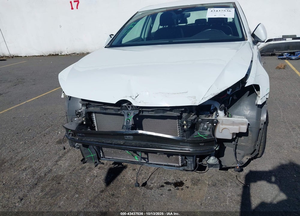 2019 VOLKSWAGEN E-GOLF SEL PREMIUM VIN: WVWPR7AU9KW908641