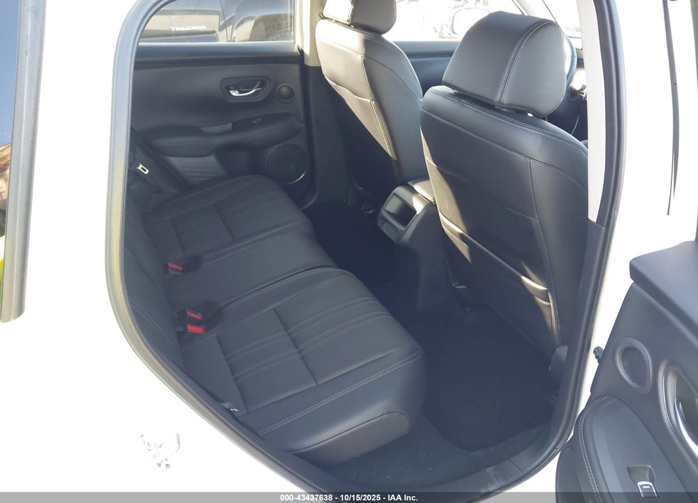 2025 HONDA HR-V VIN: 3CZRZ2H73SM748553