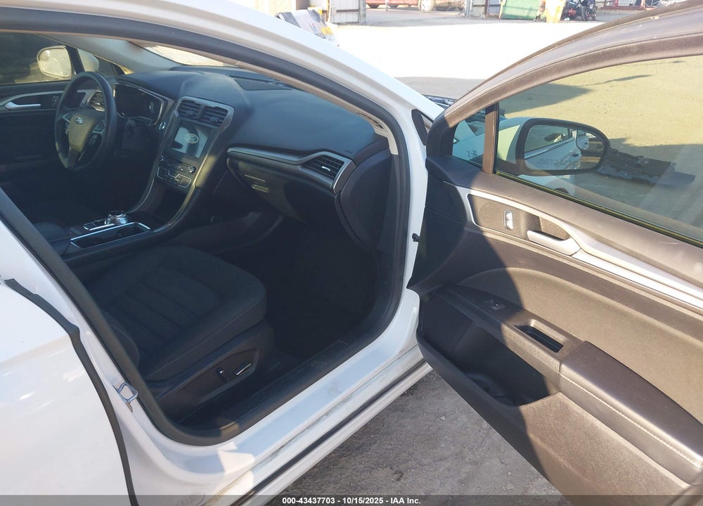 2018 FORD FUSION HYBRID SE VIN: 3FA6P0LU1JR195229