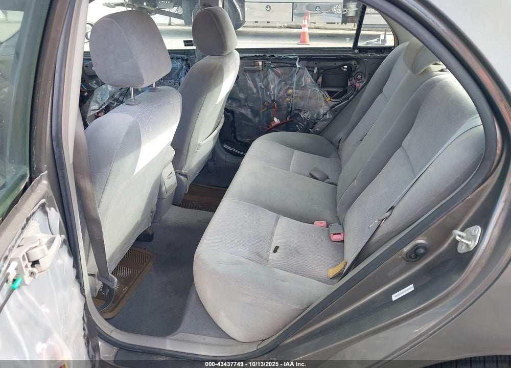 2006 TOYOTA COROLLA VIN: 1NXBR32E46Z583131