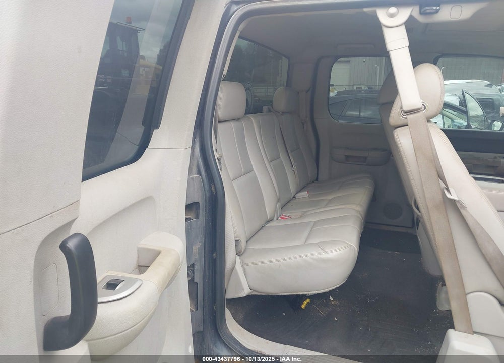 2009 CHEVROLET SILVERADO 1500 LT VIN: 1GCEK29J39Z118513