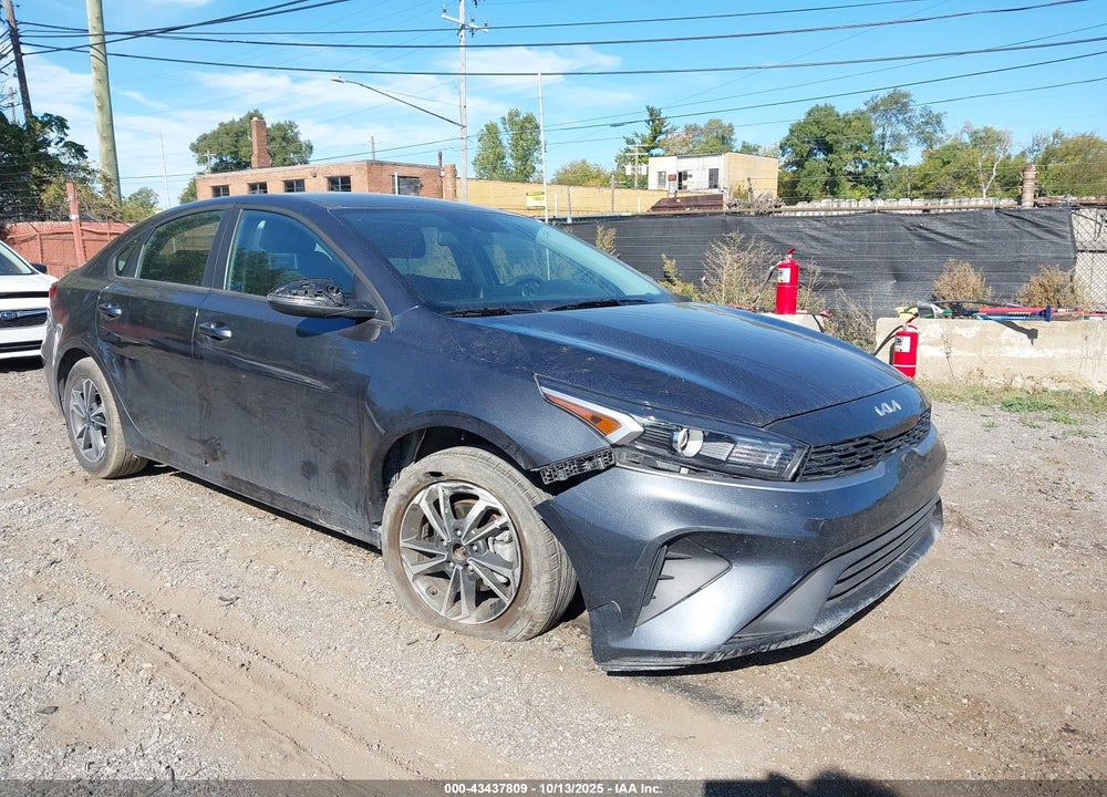 2024 KIA FORTE LXS VIN: 3KPF24AD2RE824213