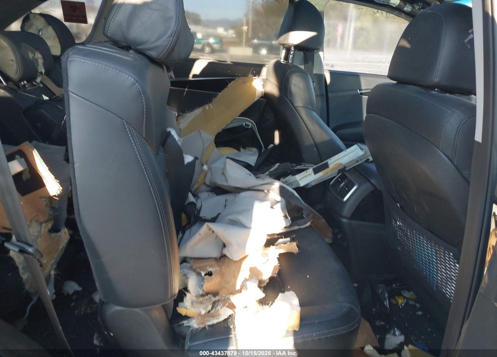2018 KIA SORENTO 3.3L EX VIN: 5XYPH4A57JG362556