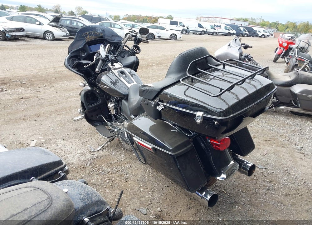 2019 HARLEY-DAVIDSON FLTRU VIN: 1HD1KGF1XKB658454