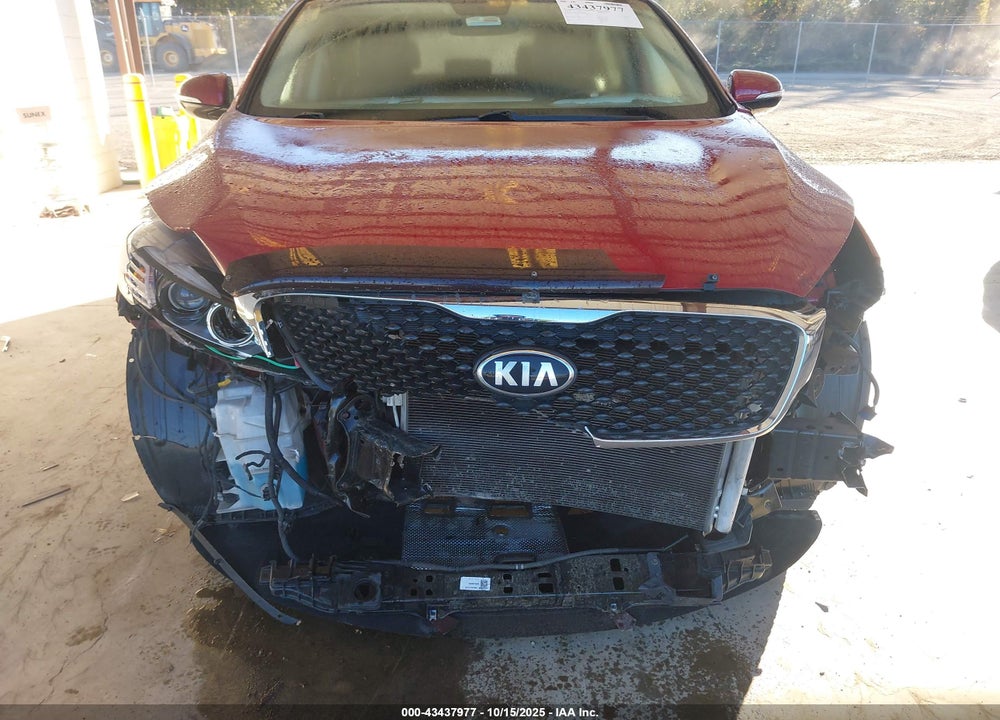 2016 KIA SORENTO VIN: 5XYPKDA54GG002087