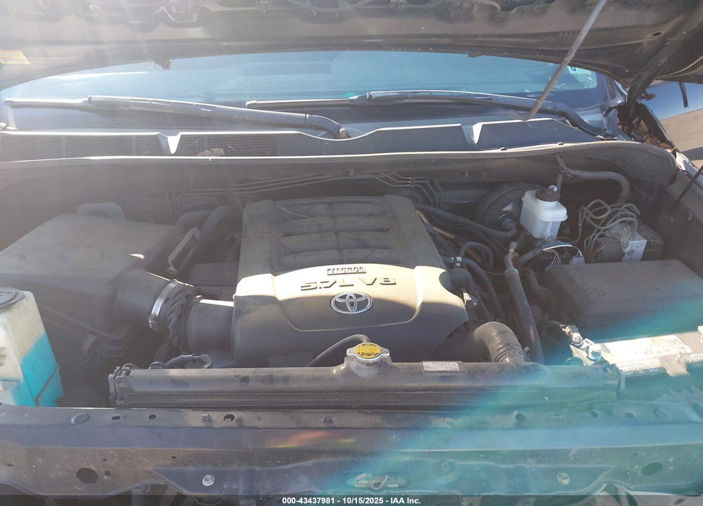 2011 TOYOTA TUNDRA GRADE 5.7L V8 VIN: 5TFDY5F15BX194204