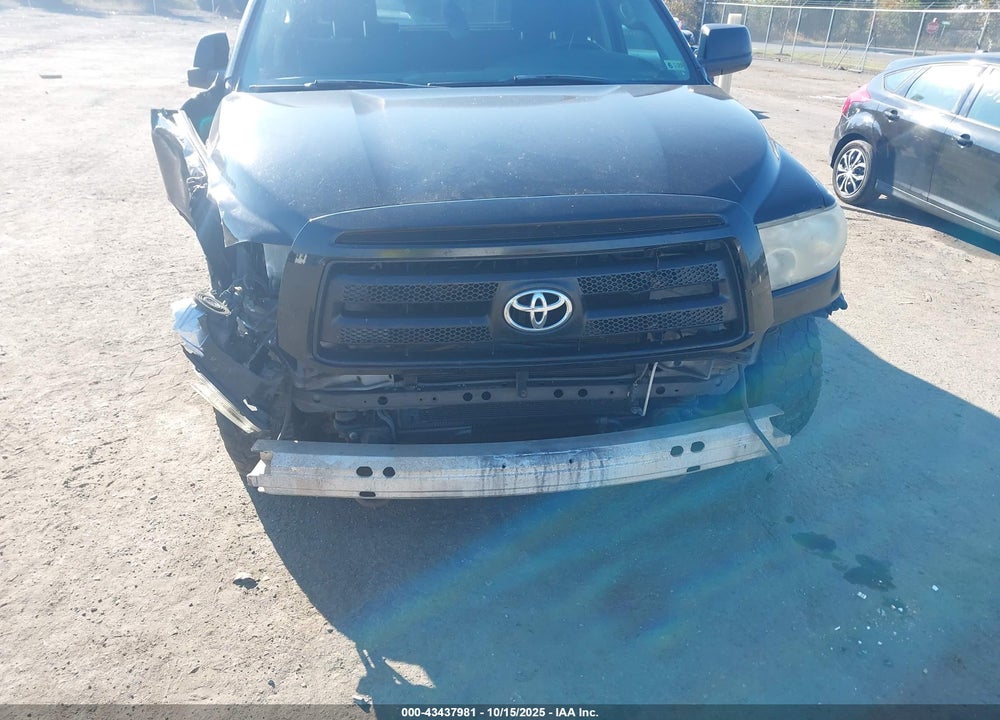 2011 TOYOTA TUNDRA GRADE 5.7L V8 VIN: 5TFDY5F15BX194204