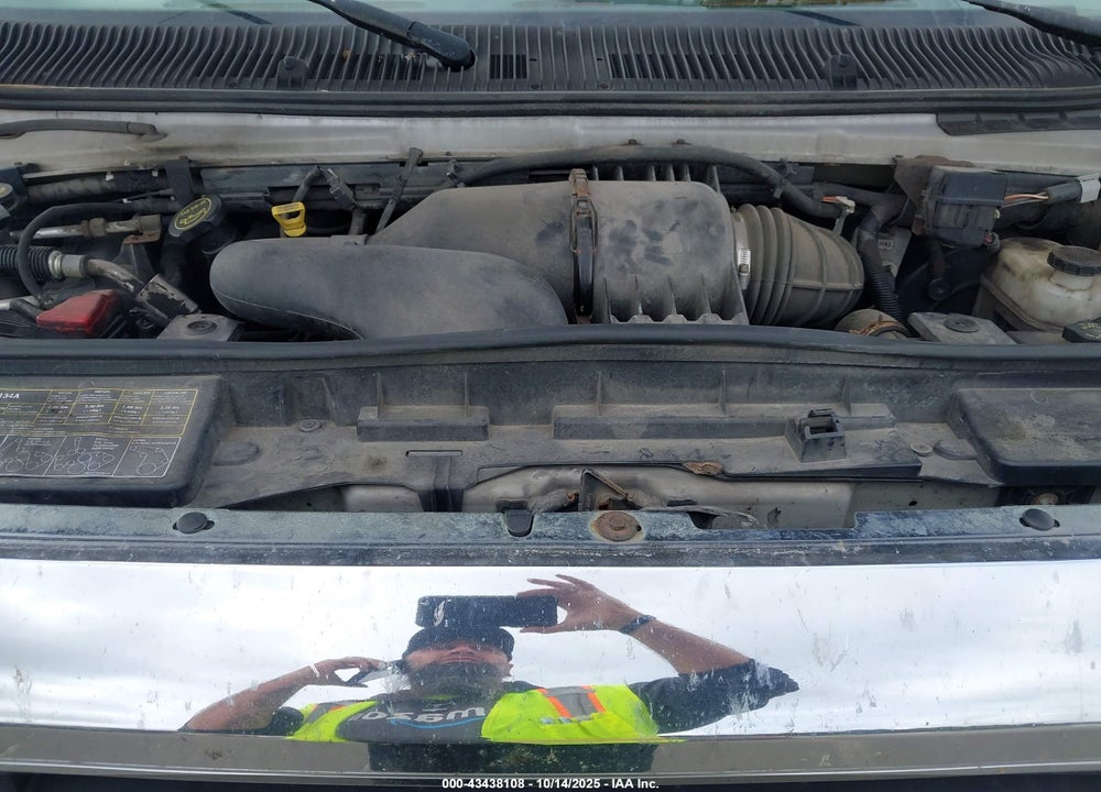 2008 FORD E-350 SUPER DUTY XL/XLT VIN: 1FBNE31L58DA49964