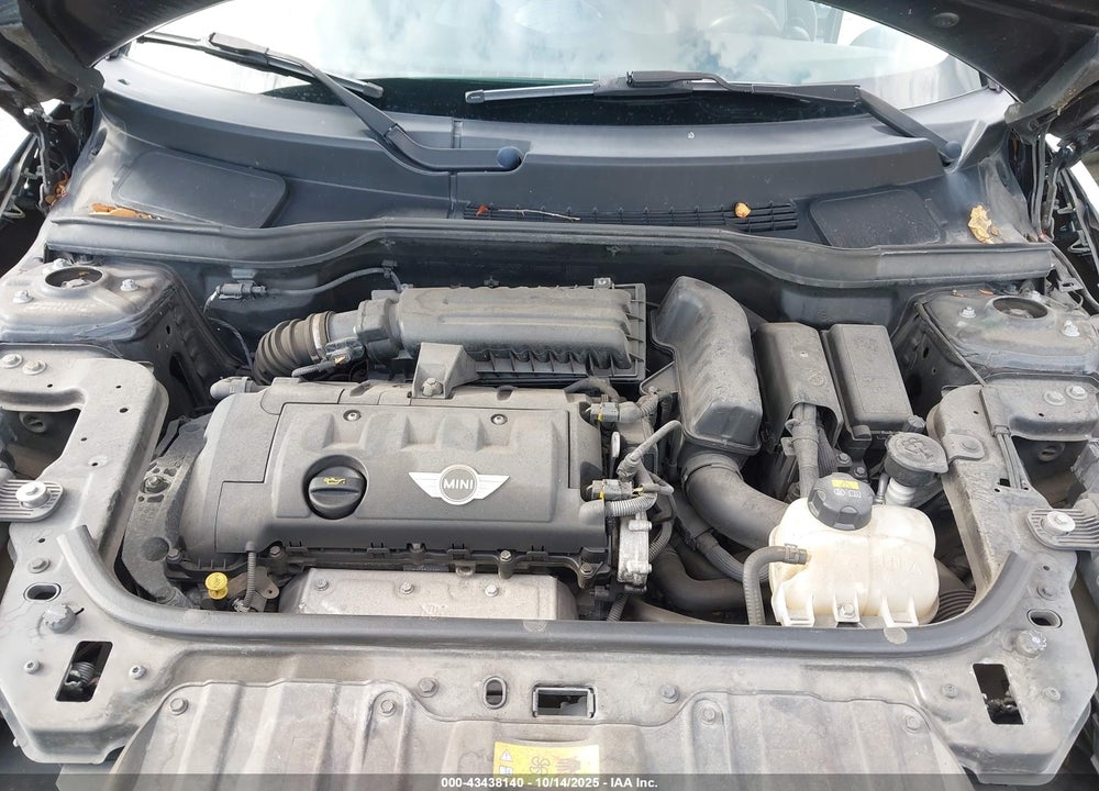2015 MINI PACEMAN VIN: WMWSS1C54FWN94871