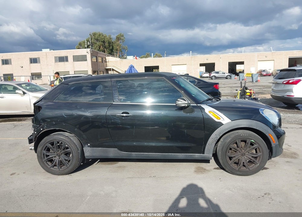 2015 MINI PACEMAN VIN: WMWSS1C54FWN94871