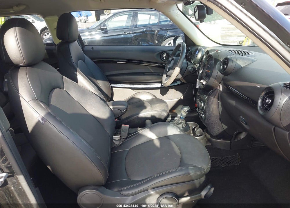 2015 MINI PACEMAN VIN: WMWSS1C54FWN94871