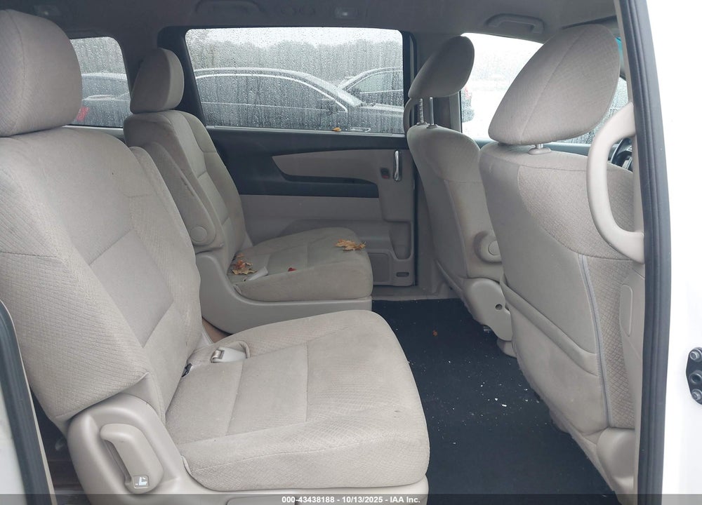 2016 HONDA ODYSSEY LX VIN: 5FNRL5H29GB001886
