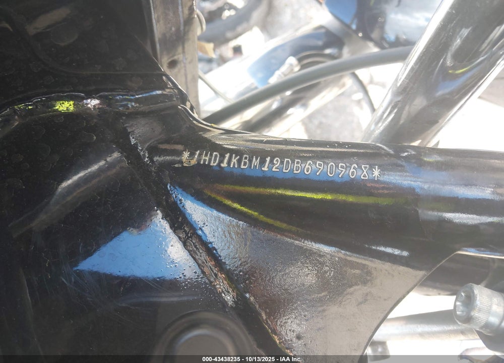 2013 HARLEY-DAVIDSON FLHX STREET GLIDE VIN: 1HD1KBM12DB690968