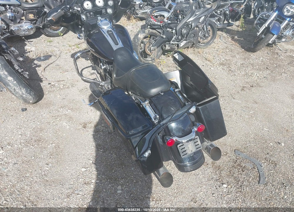 2013 HARLEY-DAVIDSON FLHX STREET GLIDE VIN: 1HD1KBM12DB690968