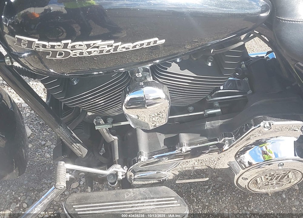 2013 HARLEY-DAVIDSON FLHX STREET GLIDE VIN: 1HD1KBM12DB690968