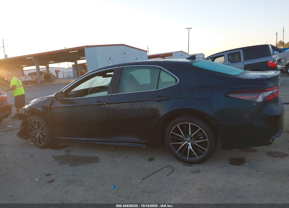 2021 TOYOTA CAMRY VIN: 4T1G11AK3MU549753