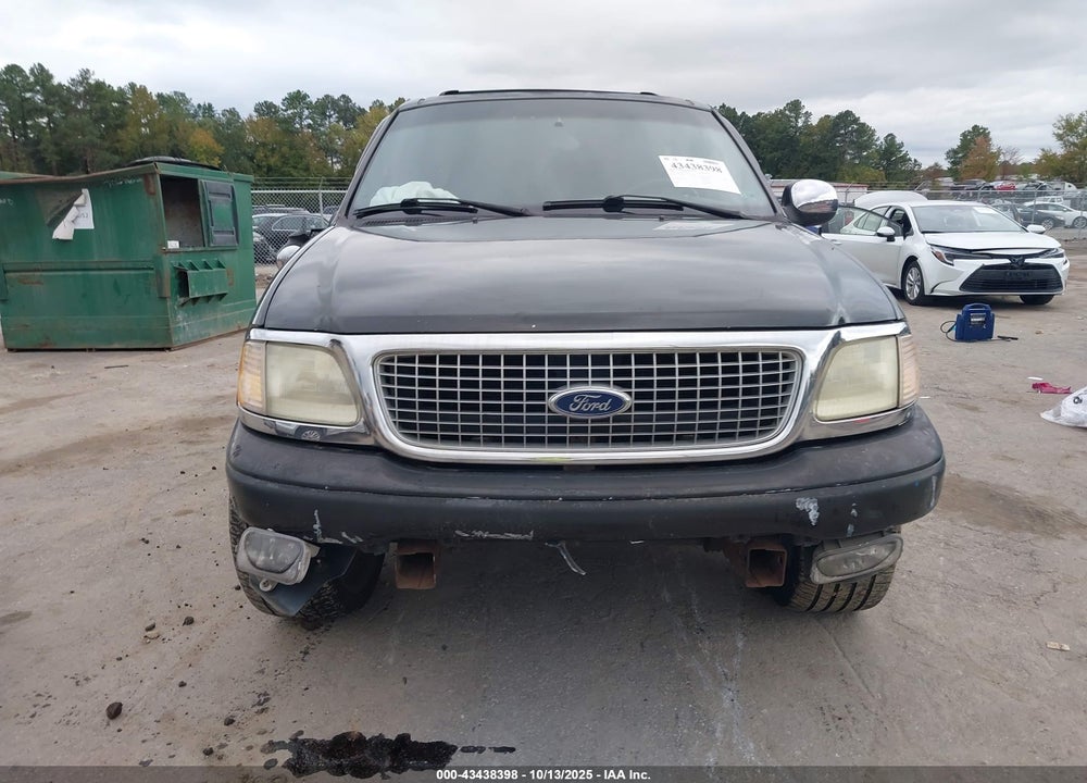 2002 FORD EXPEDITION XLT VIN: 1FMRU15W72LA12268