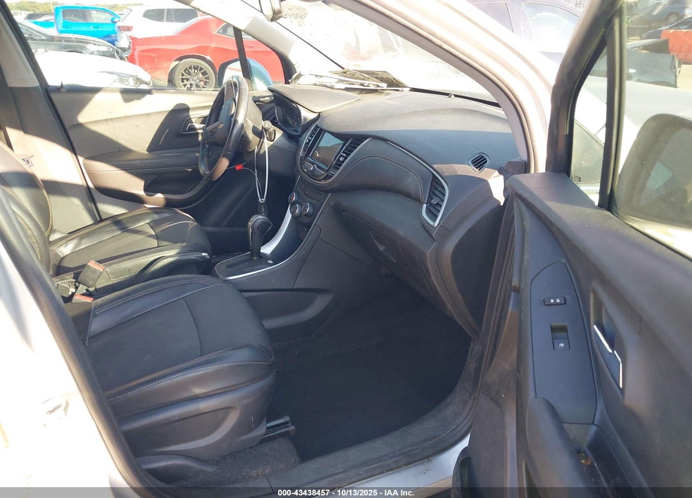 2019 CHEVROLET TRAX VIN: 3GNCJLSB1KL232484