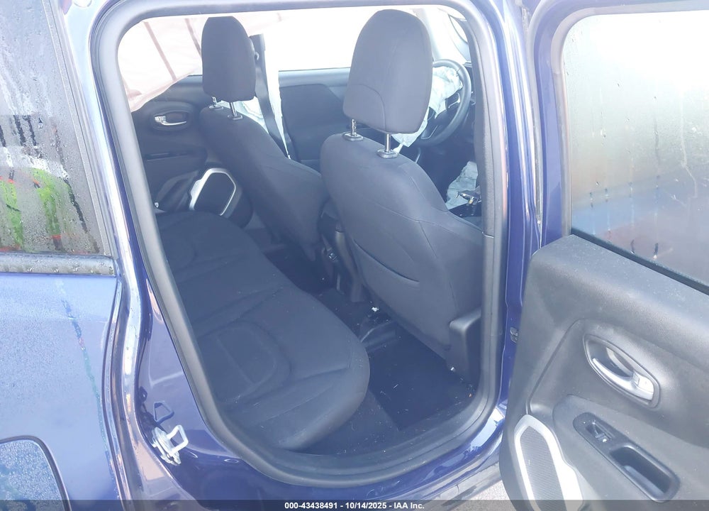 2018 JEEP RENEGADE LATITUDE FWD VIN: ZACCJABB6JPH33213