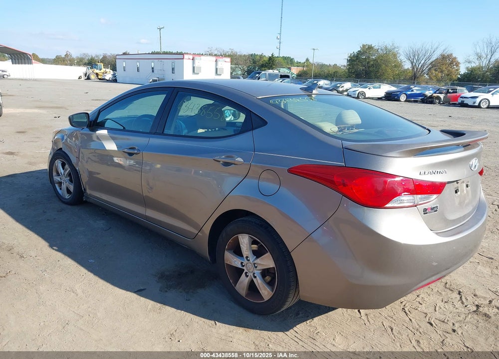 2013 HYUNDAI ELANTRA VIN: 5NPDH4AE1DH435744